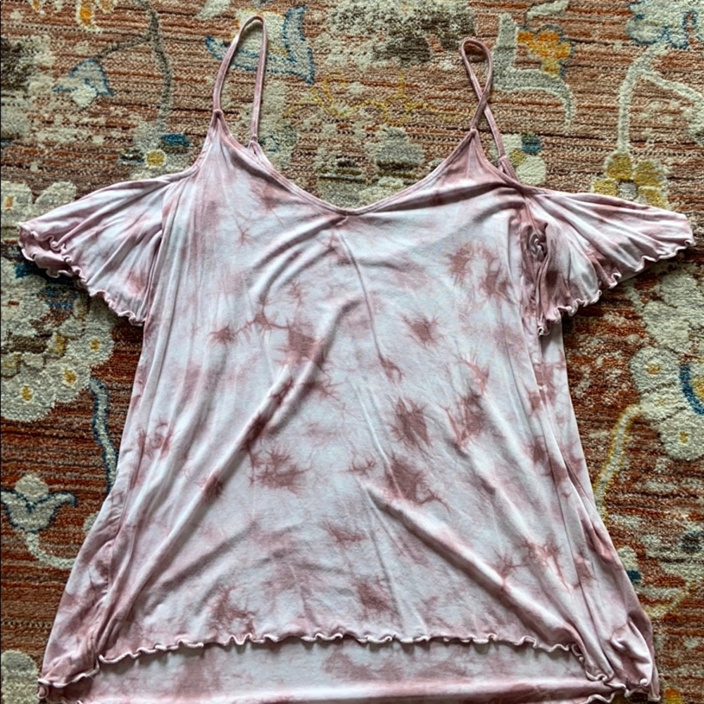 AMERICANEAGLE OUTFITTERS TIE-DYE OPEN SHOULDER TOP